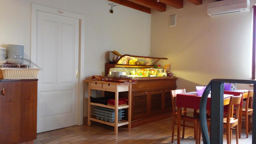 Relais Corte Pontigliardo Colà Eksteriør billede